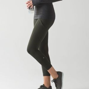 lululemon speed crop - gator green